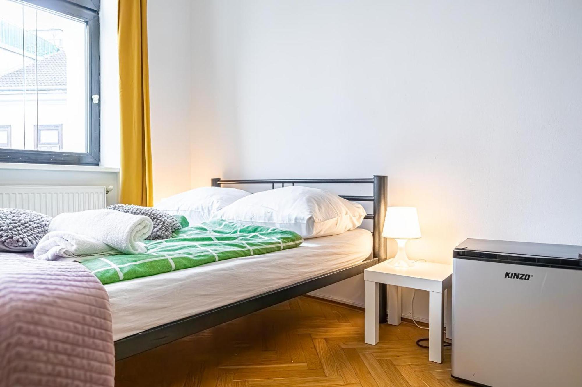 Apartament Near Danube & Millenium Tower - Massive Shared 4br
