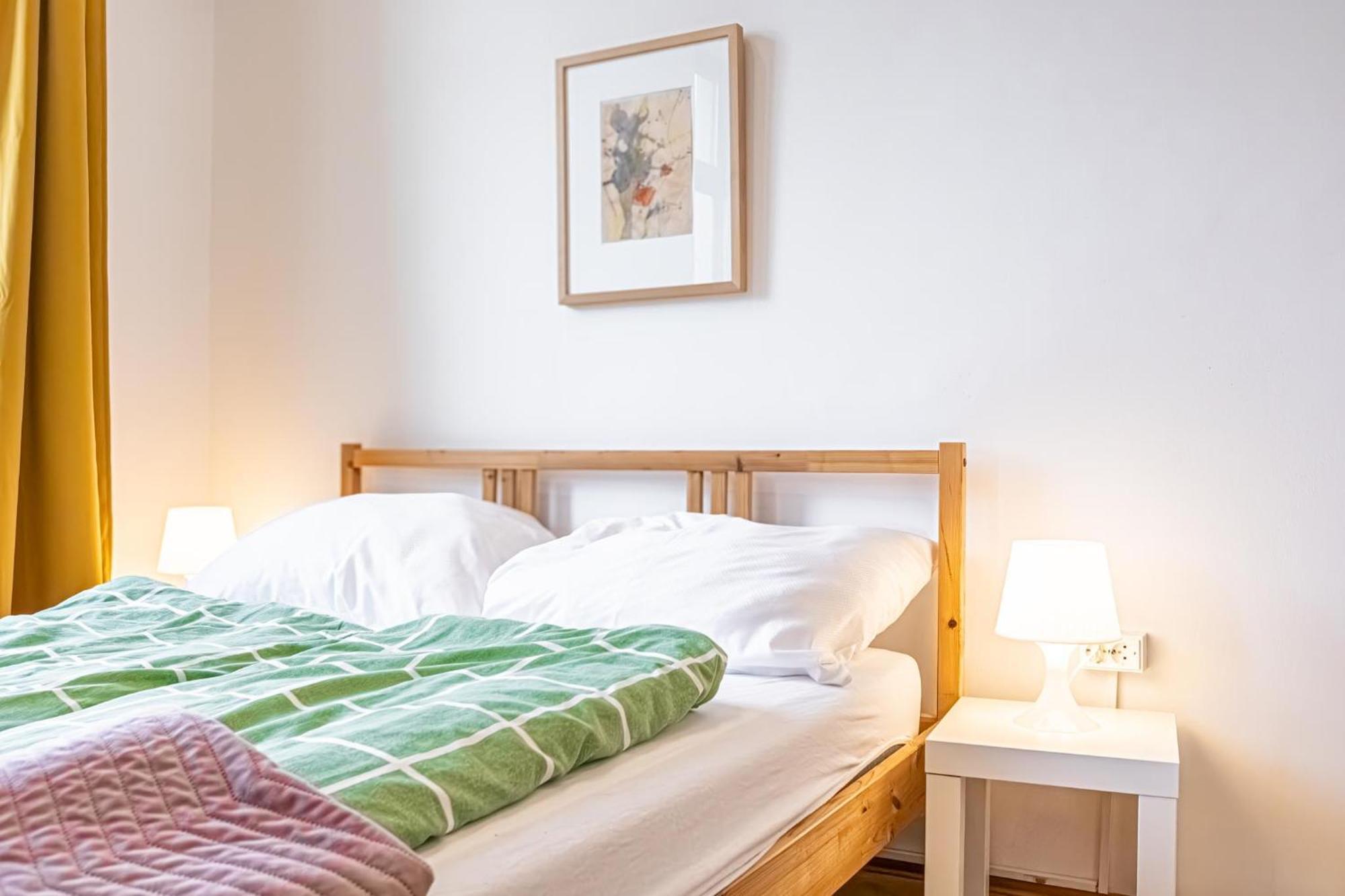 Apartament Near Danube & Millenium Tower - Massive Shared 4br *
