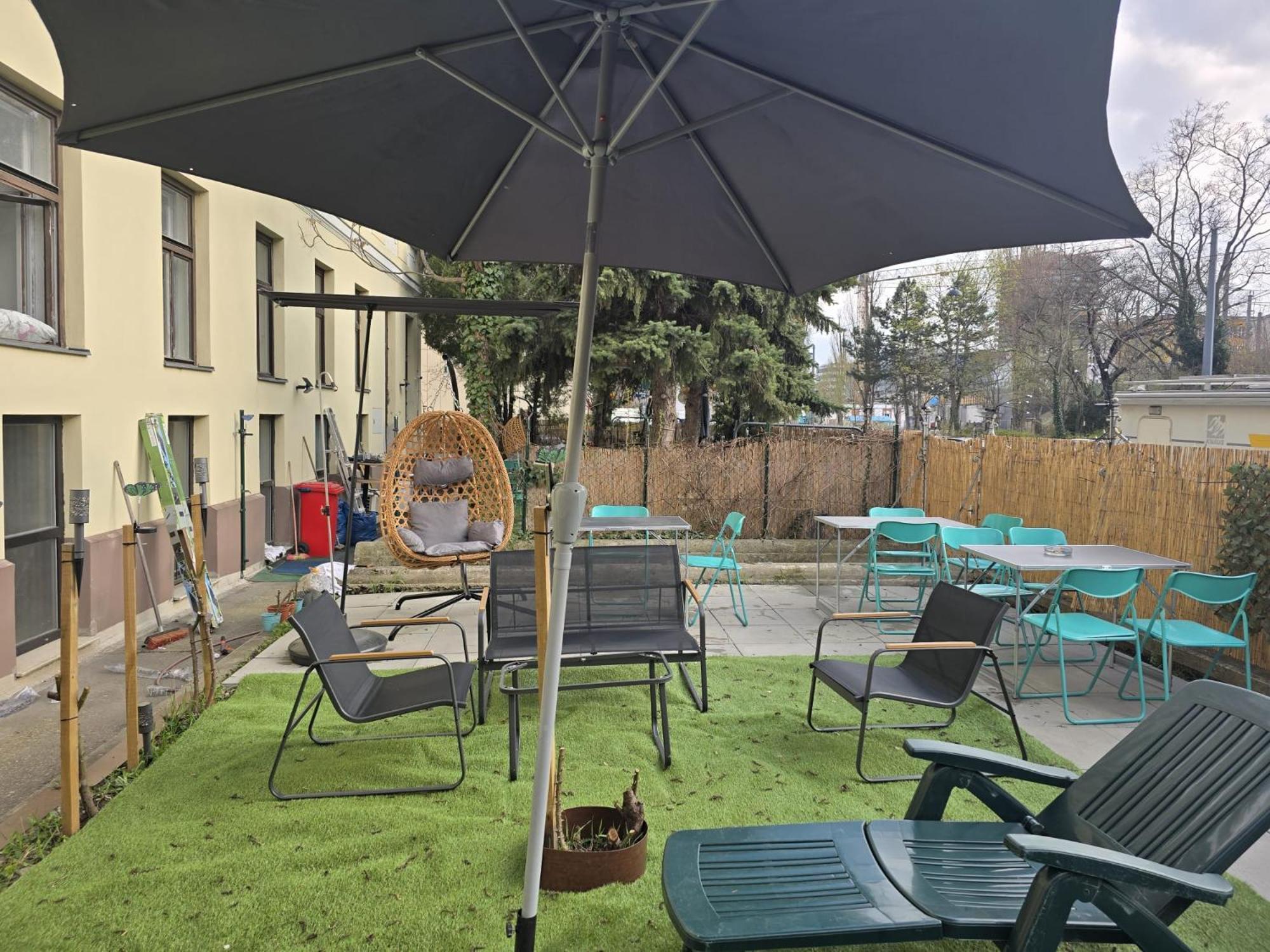 Apartament Near Danube & Millenium Tower - Massive Shared 4br